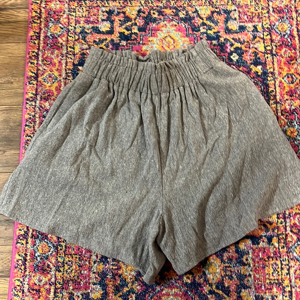 Mrs. Emily split skirt